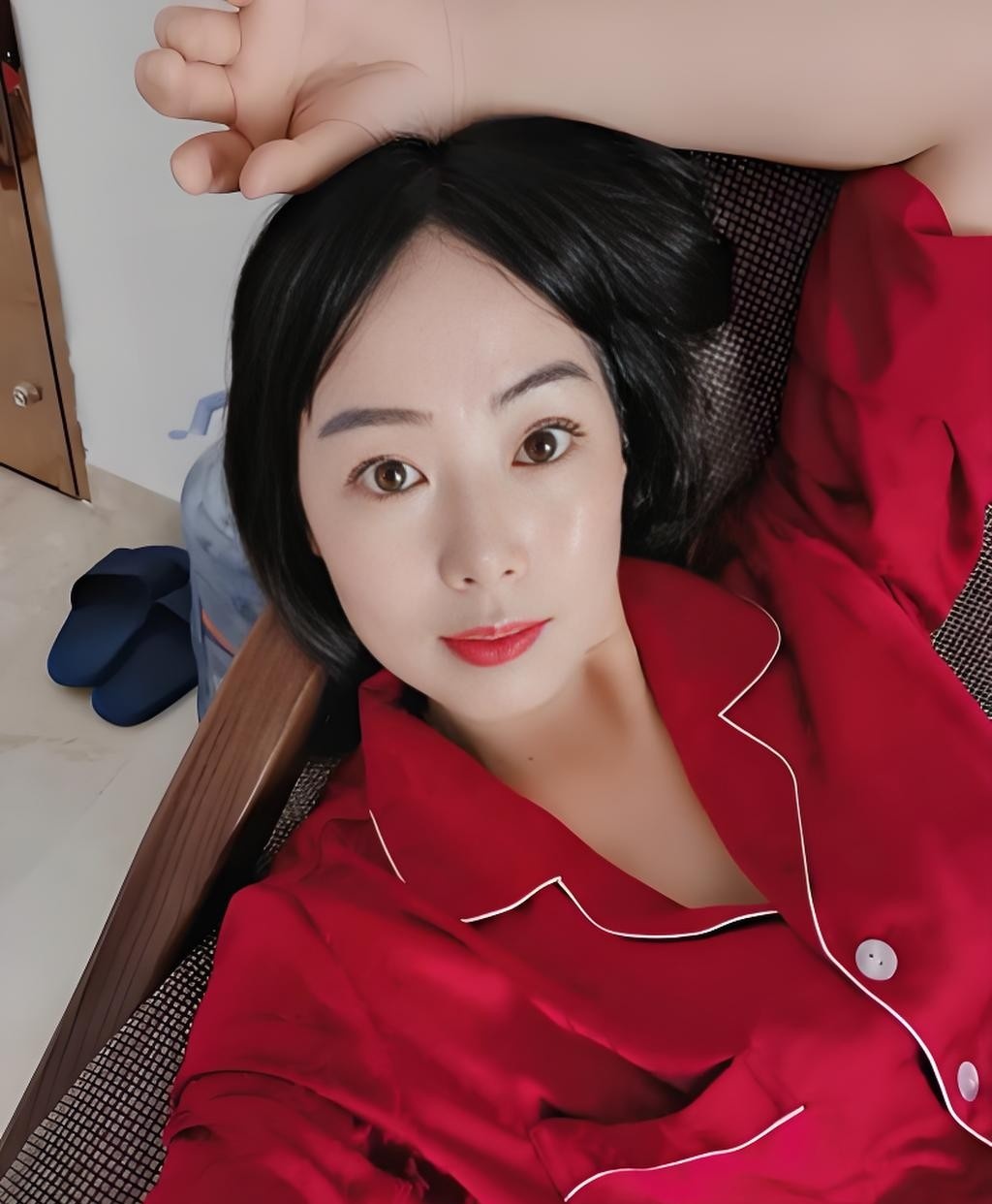 坂田长腿美少妇