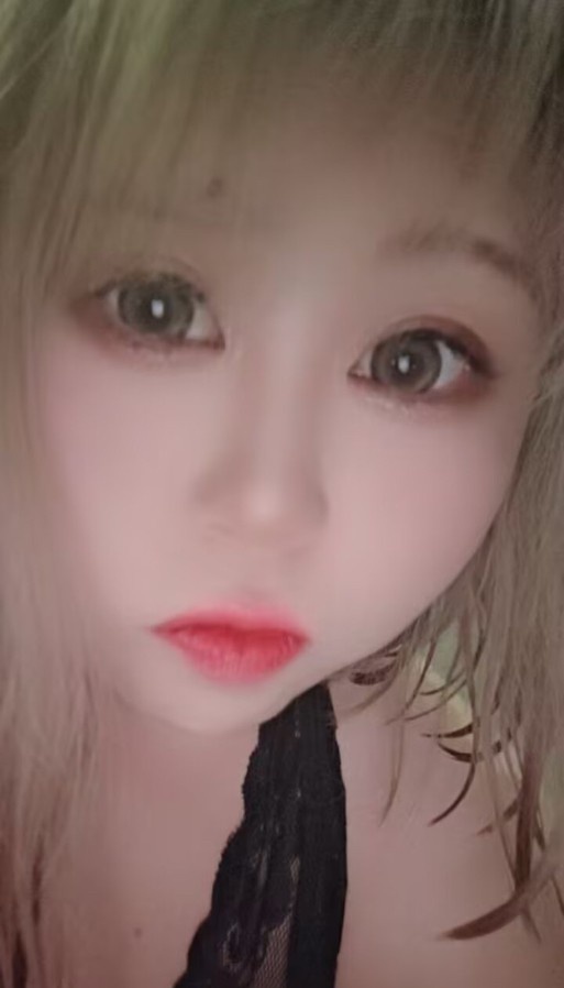 短发肉感母狗