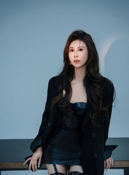 沈阳S柒彩月