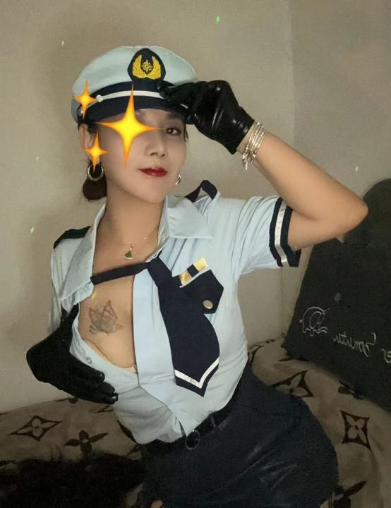 罗湖制服少妇