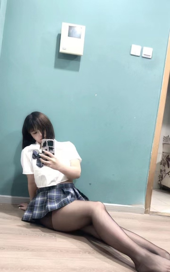 双井巨乳美甲师兼职