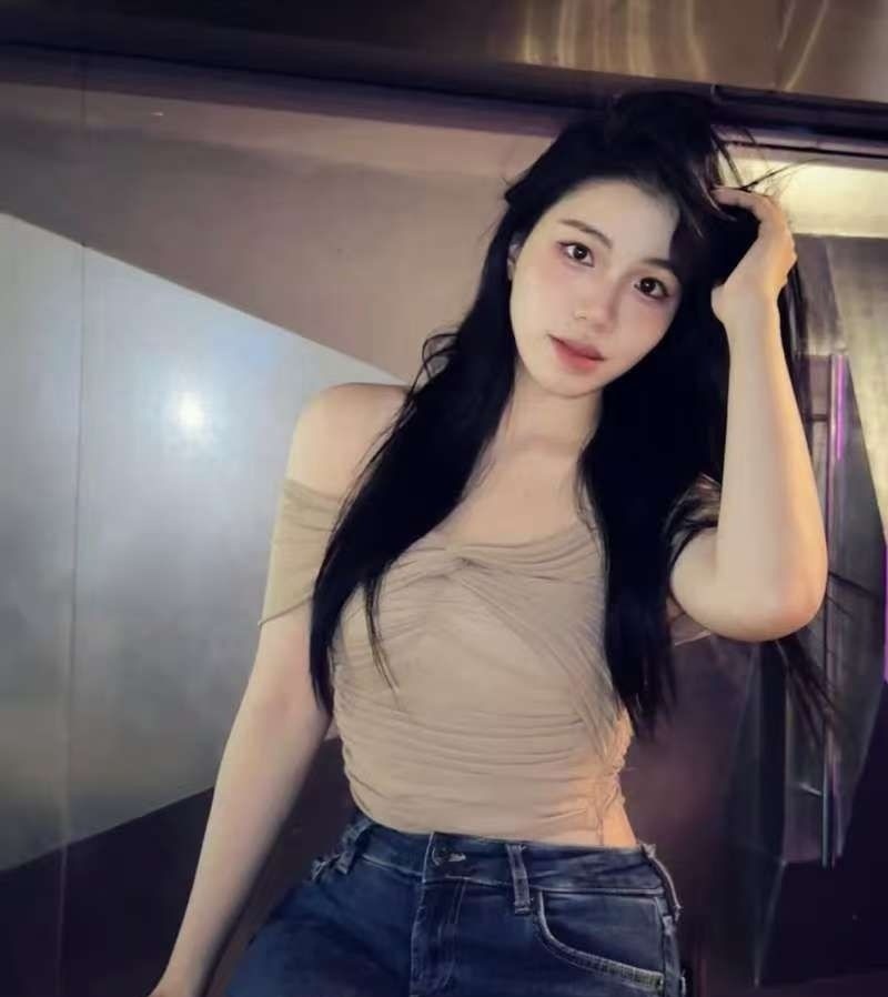 牛仔肥臀小晴天