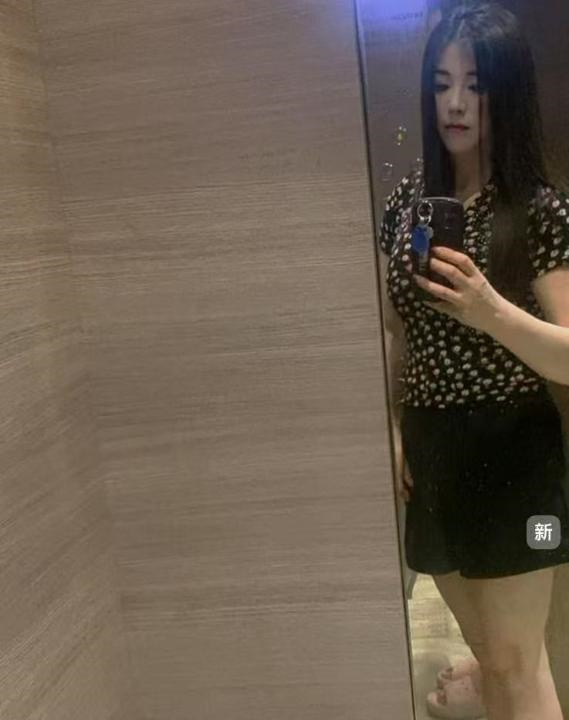 性价比高大臀骚货