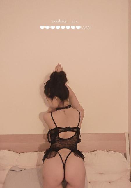 回味天河颜值嫩妹