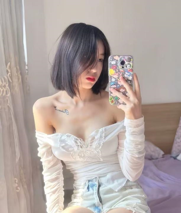 武昌站莹莹