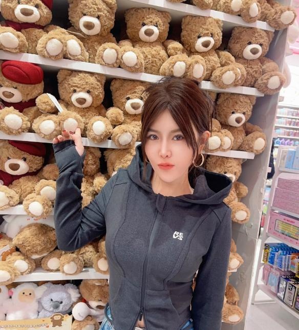 颜值翘臀小骚妹儿