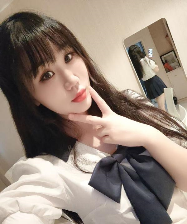 气质风韵辣妹子