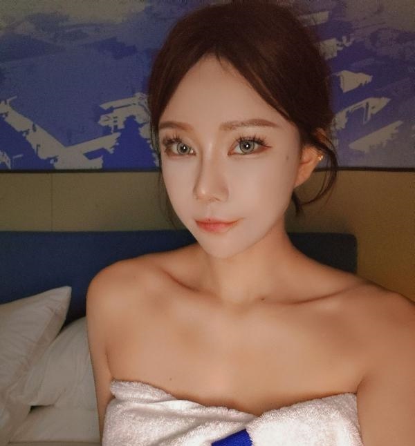 短发少女翻云覆雨