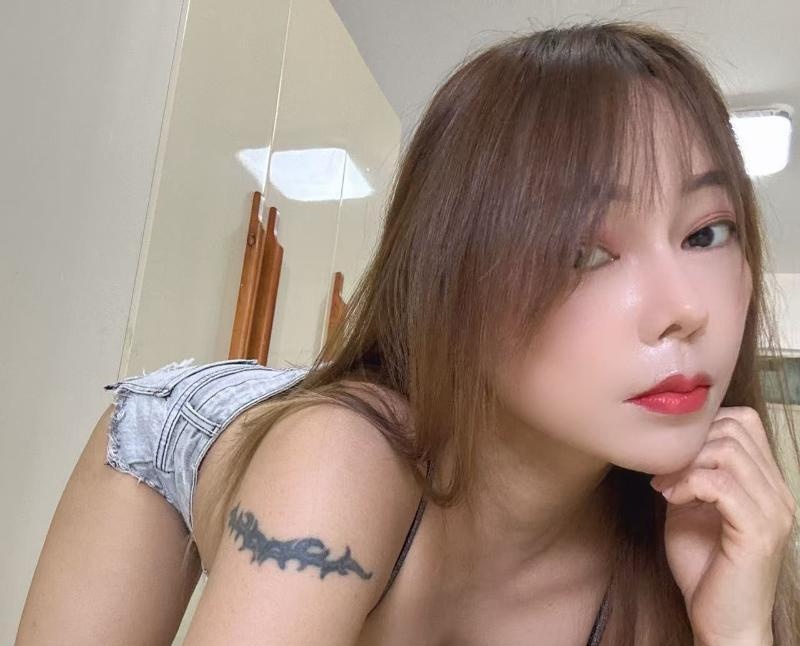 南山性感颜值美女姐姐