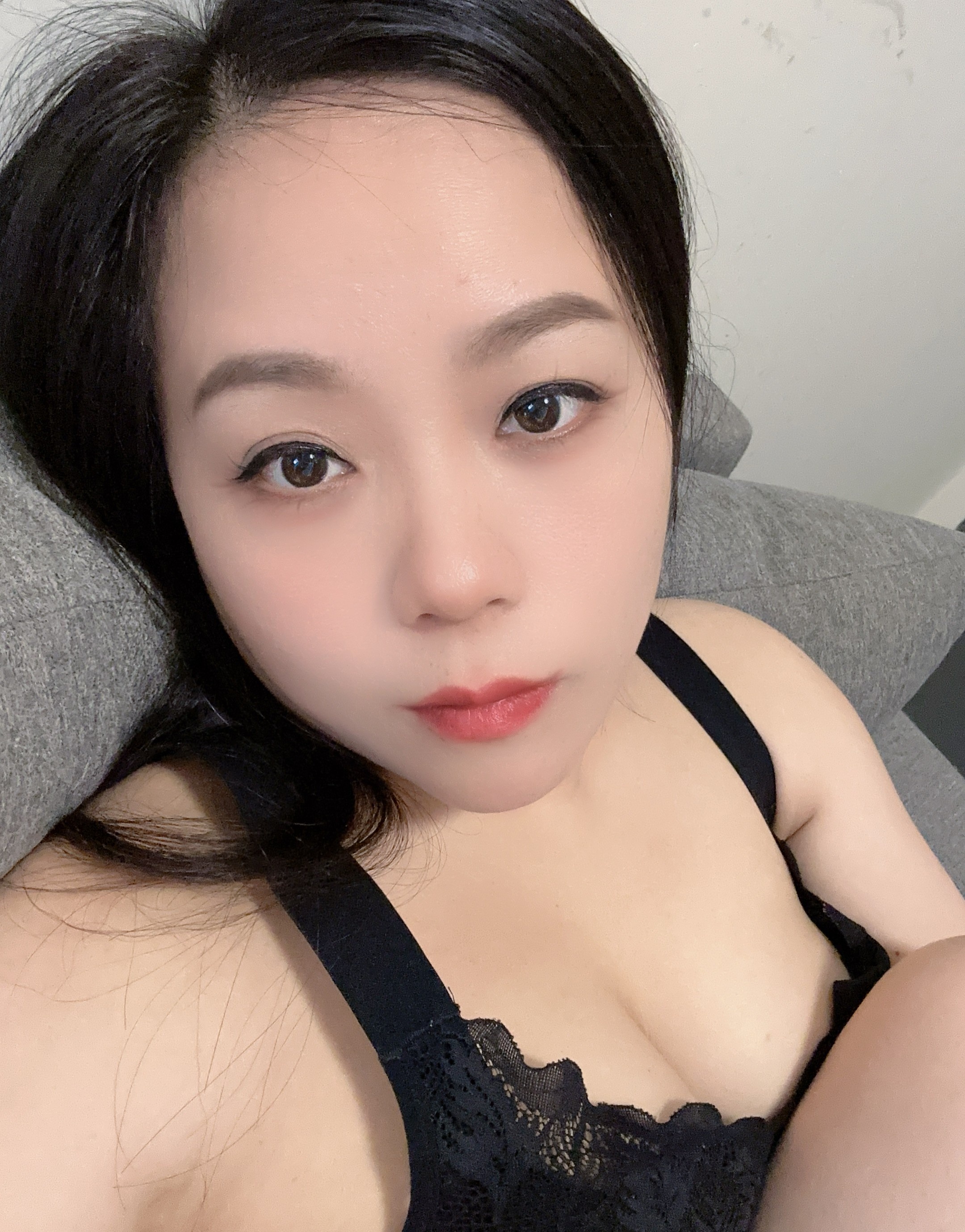 反食大胸皮肤白少妇