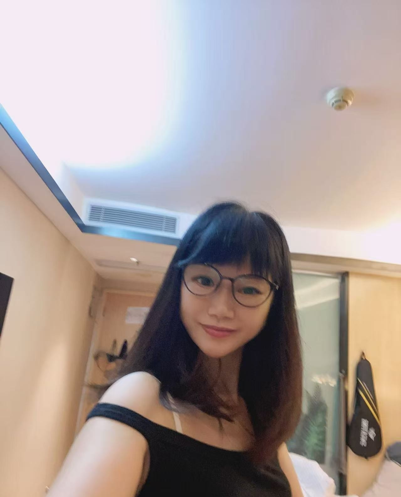 后入长腿黑丝少妇