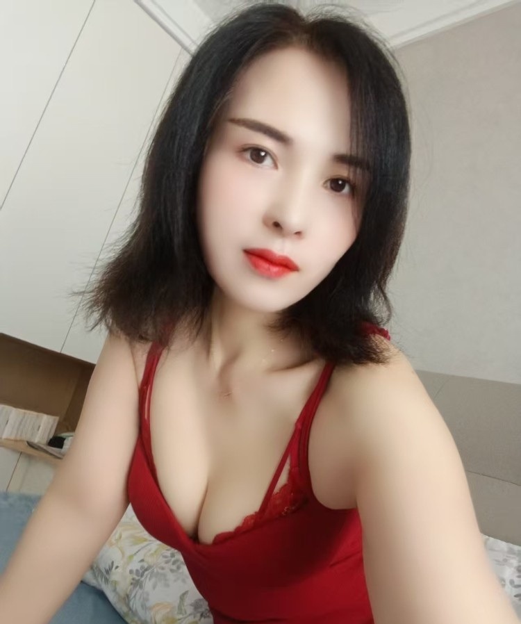 二七区性感美臀御姐