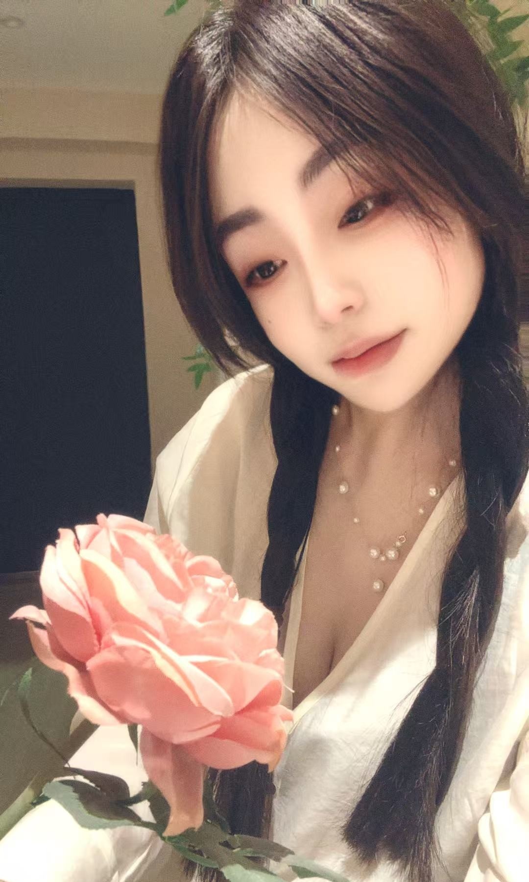 河东美女甜甜有内涵