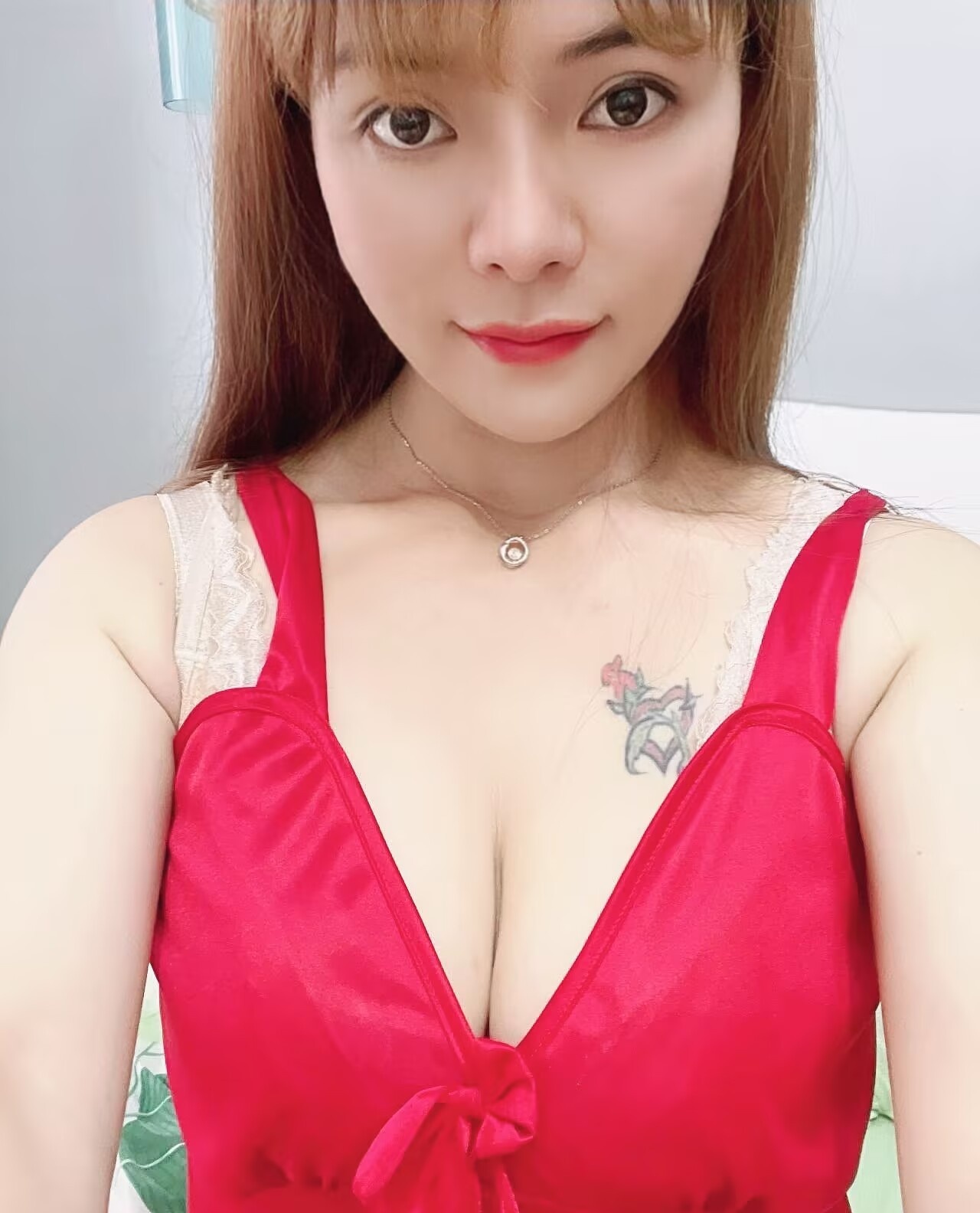龙华大屁股风骚少妇
