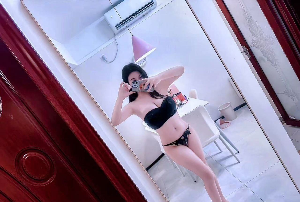D奶风骚御姐