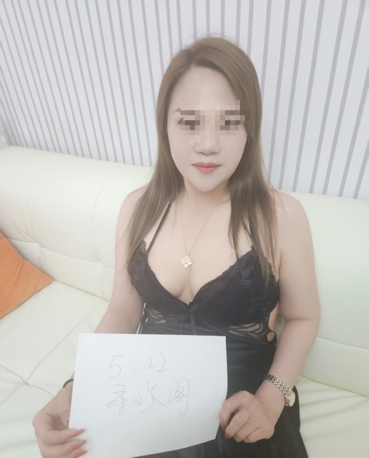 约会新来美骚妇