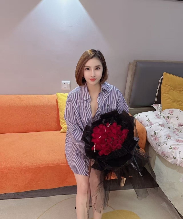 长宁妩媚妖娆丽丽