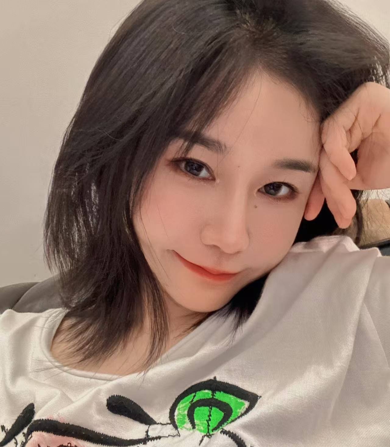 南山曼曼高颜值