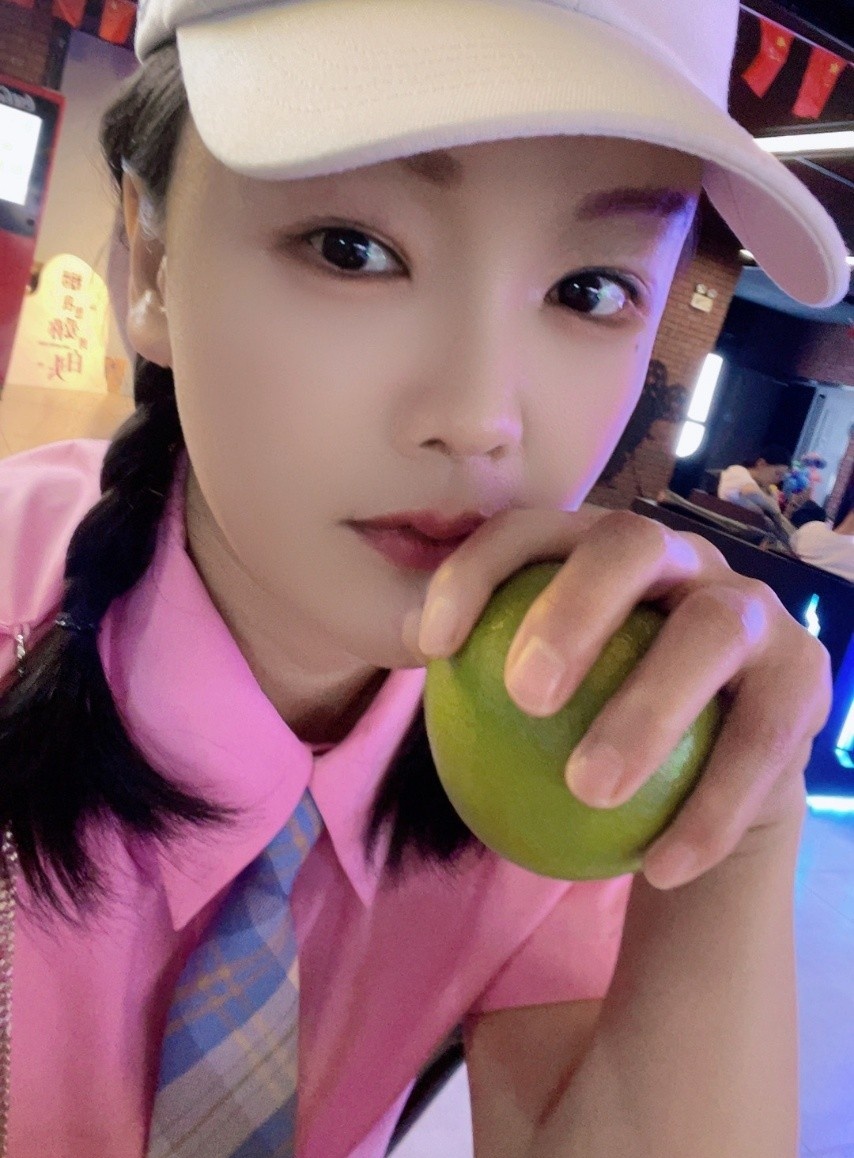 女友感护士楚依