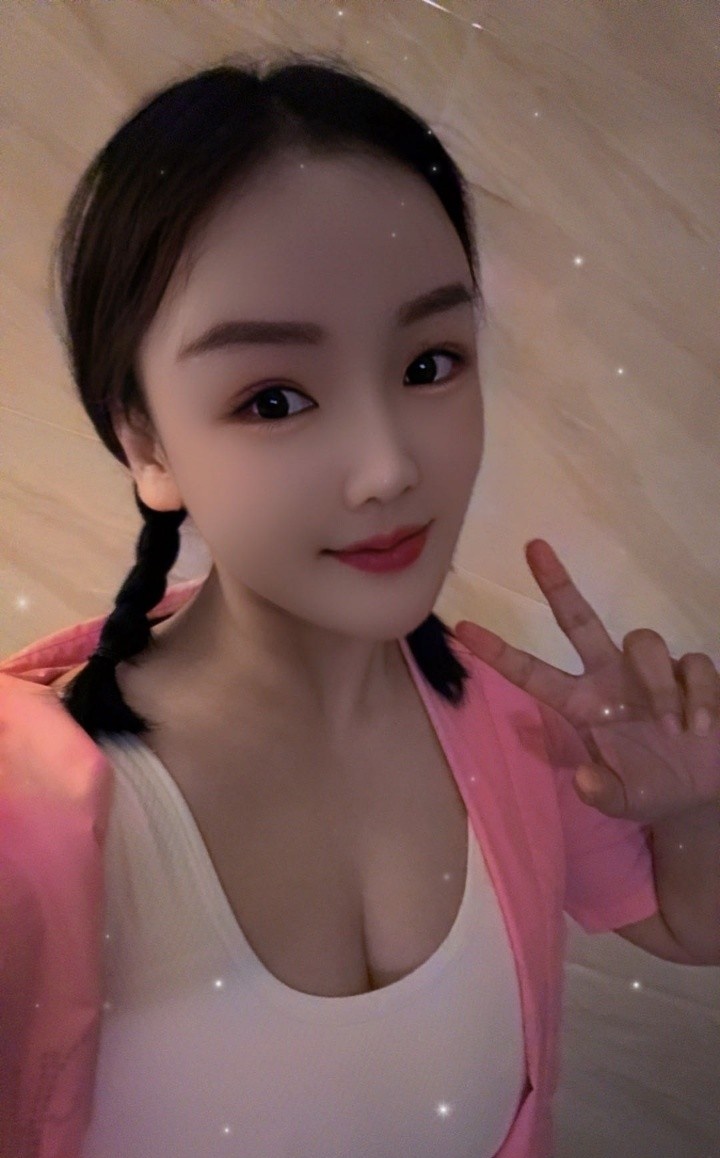 女友感护士楚依