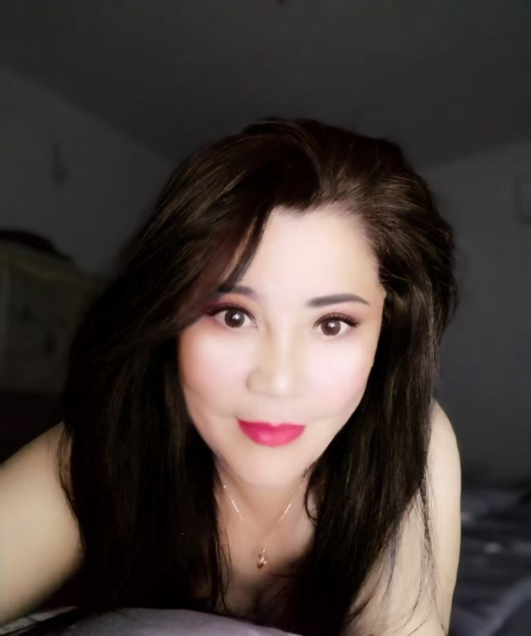 服务态度非常好的熟女