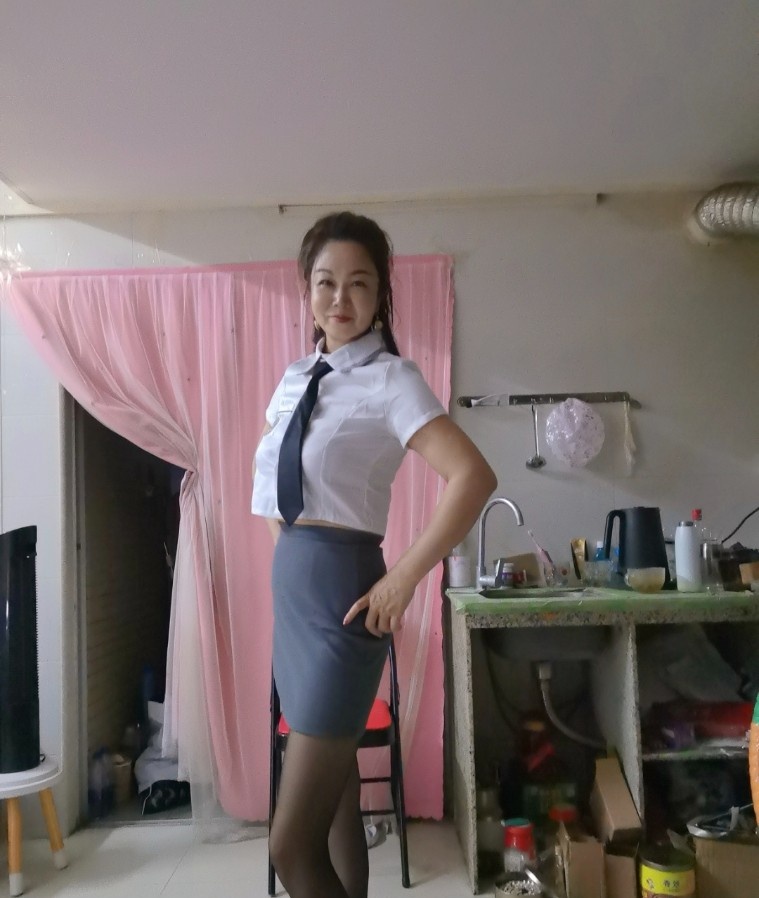 中山东升熟女姐姐