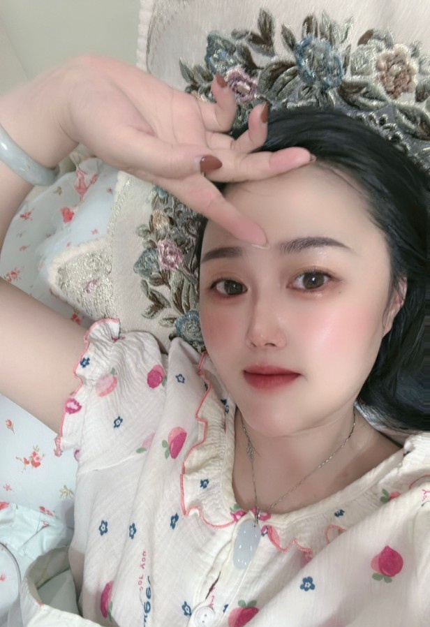 昆山老公不在家少妇