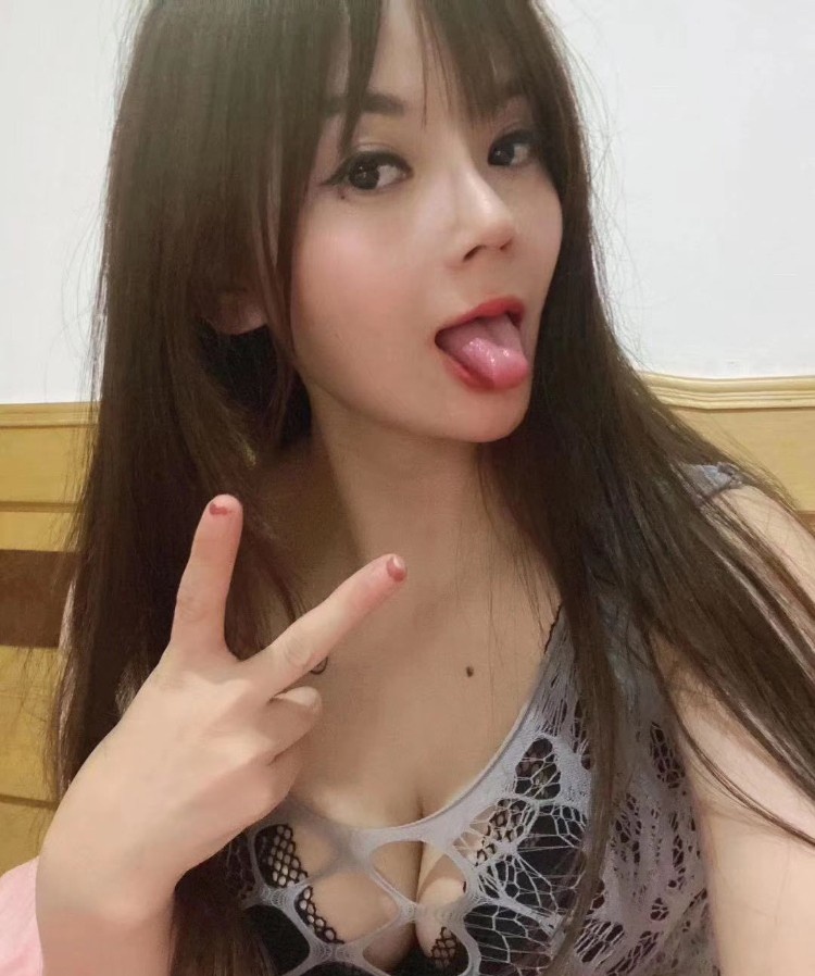 南京迈皋桥朱婷