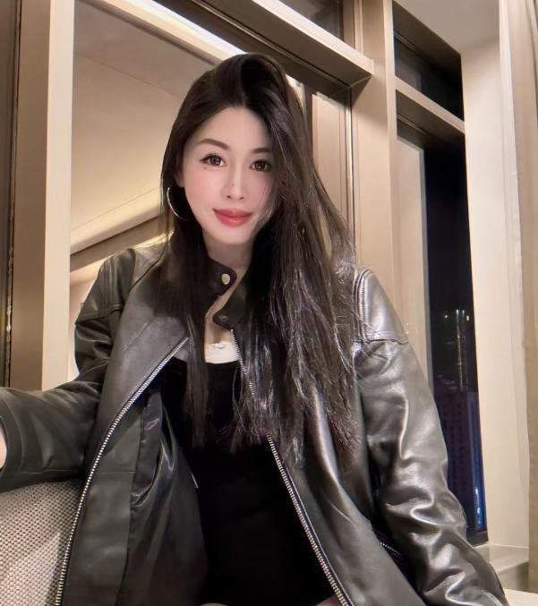 粉嫩美乳颜值御姐