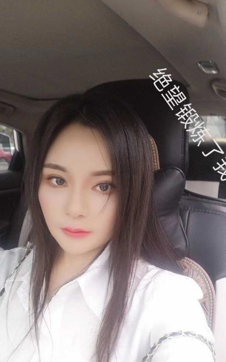 甜美性感少妇