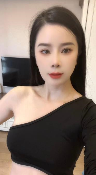 性感服务系少妇叶子