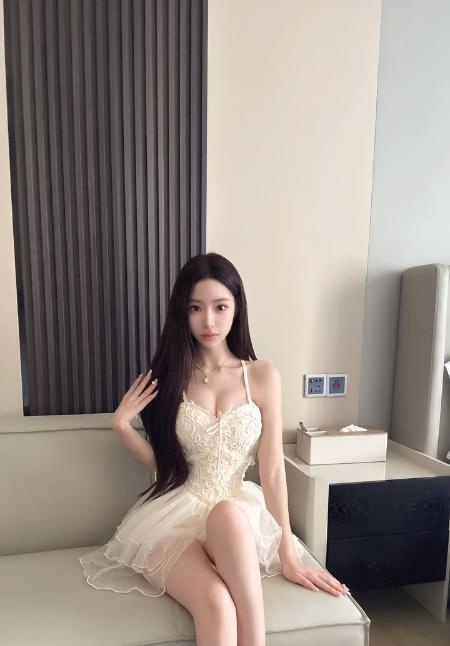 福田甜美颜值嫩妹