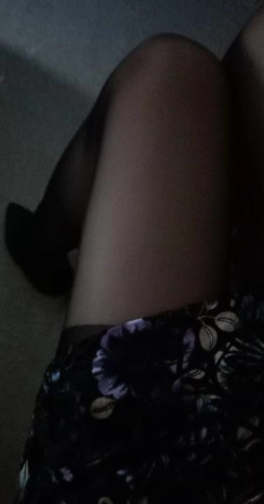 石路附近长腿骚女