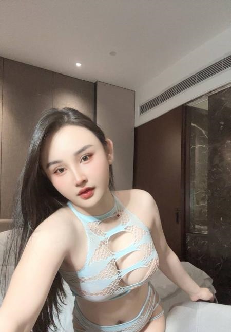 宝安颜值大胸梦涵