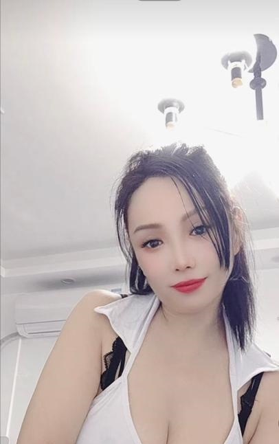 大胸服务控骚货