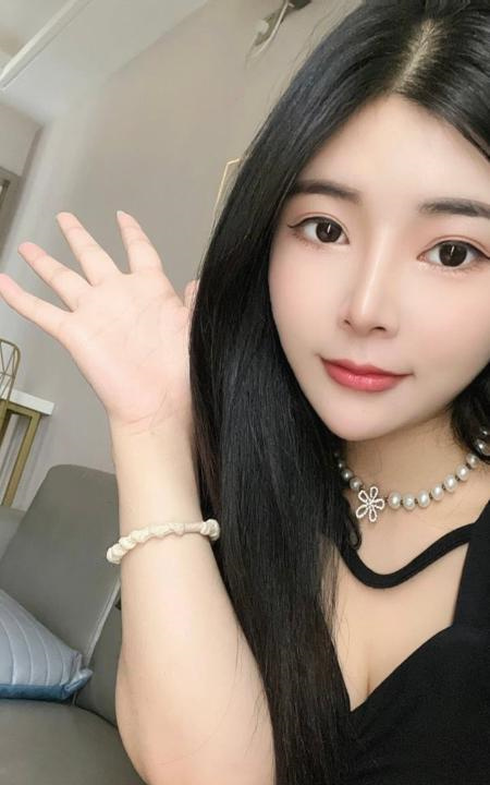 南山大奶小奶茶老师