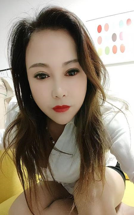 角门西大胸熟女