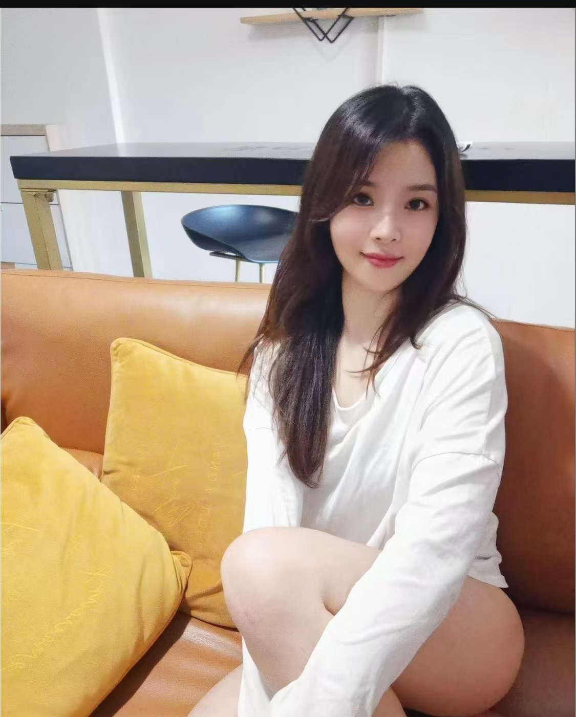 主动翘臀小女友
