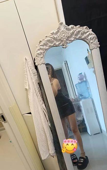 肤白水润丰满小少妇