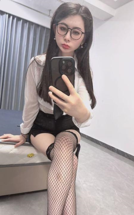 肤白高挑小姐姐