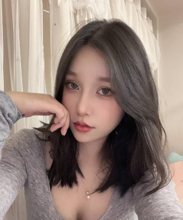 栖霞马群奈奈