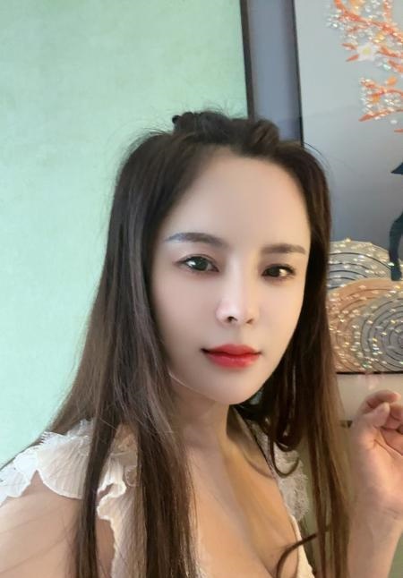 性感少妇诺兰