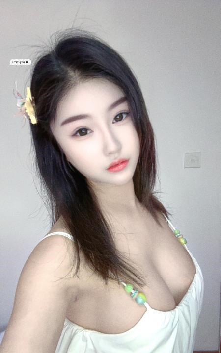 性感小蛮腰思甜