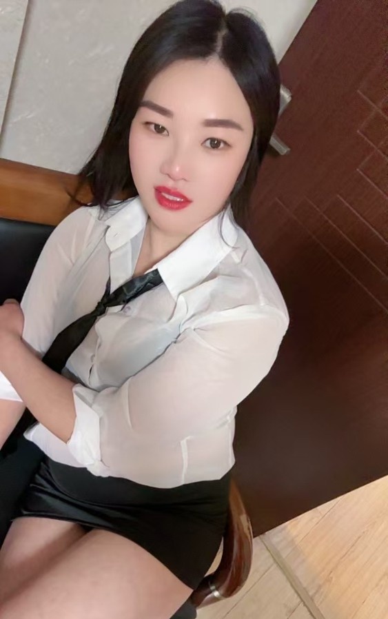 毒龙女王欣欣