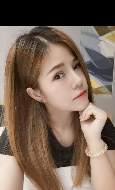 闵行彤彤