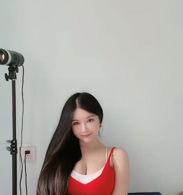 蜜臀活好水多大胸姐姐