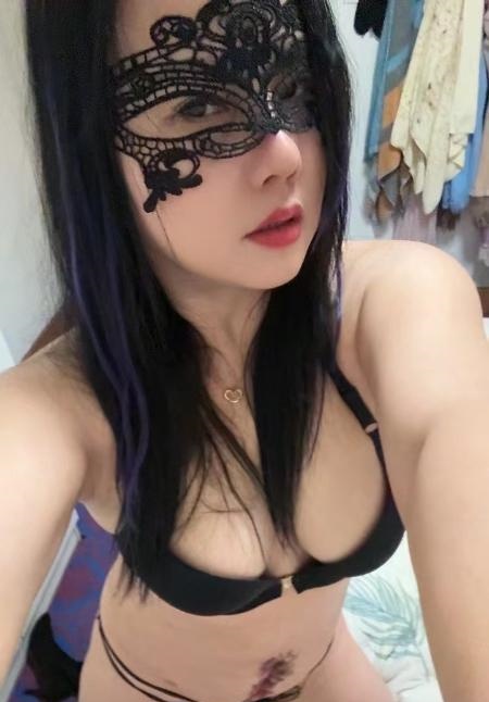 长宁自聊肉臀淫妻