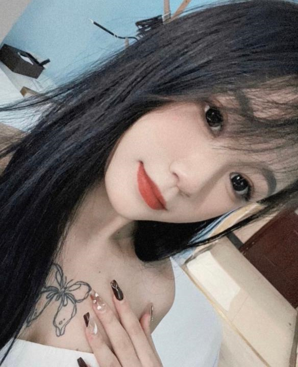 天河乖巧小妹妃妃