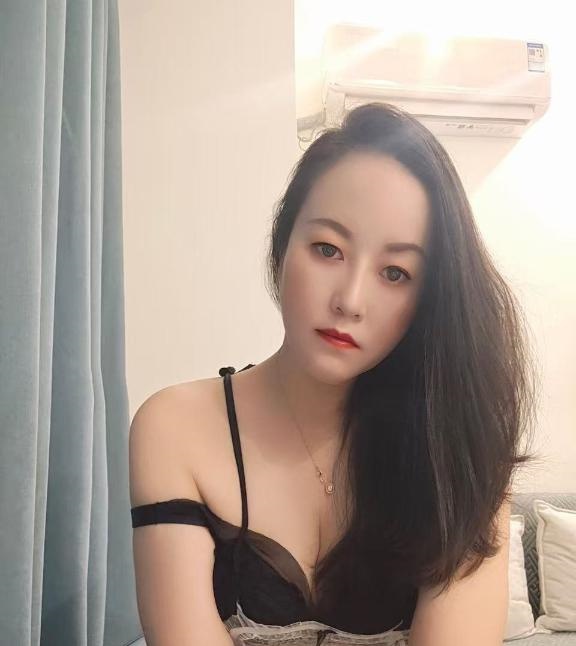 西门少妇小苹果