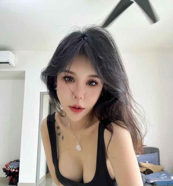 风骚大奶网红脸